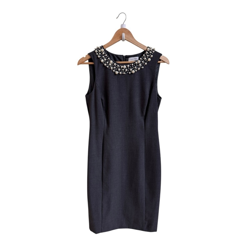 Calvin Klein Gray Sleeveless Faux Pearl Neckline Sheath Women Size 6 Knee Length